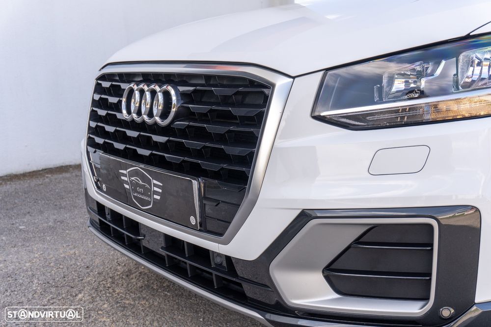 Audi Q2 30 TFSI Design S tronic - 5