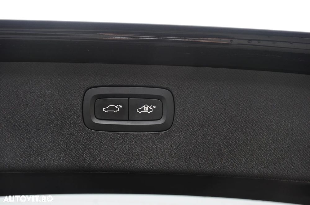 Volvo XC 90 D5 AWD Inscription - 37