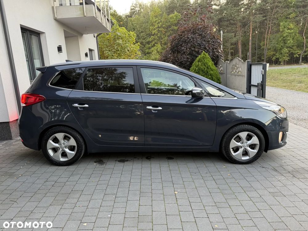 Kia Carens 1.6 GDI L 7os - 18
