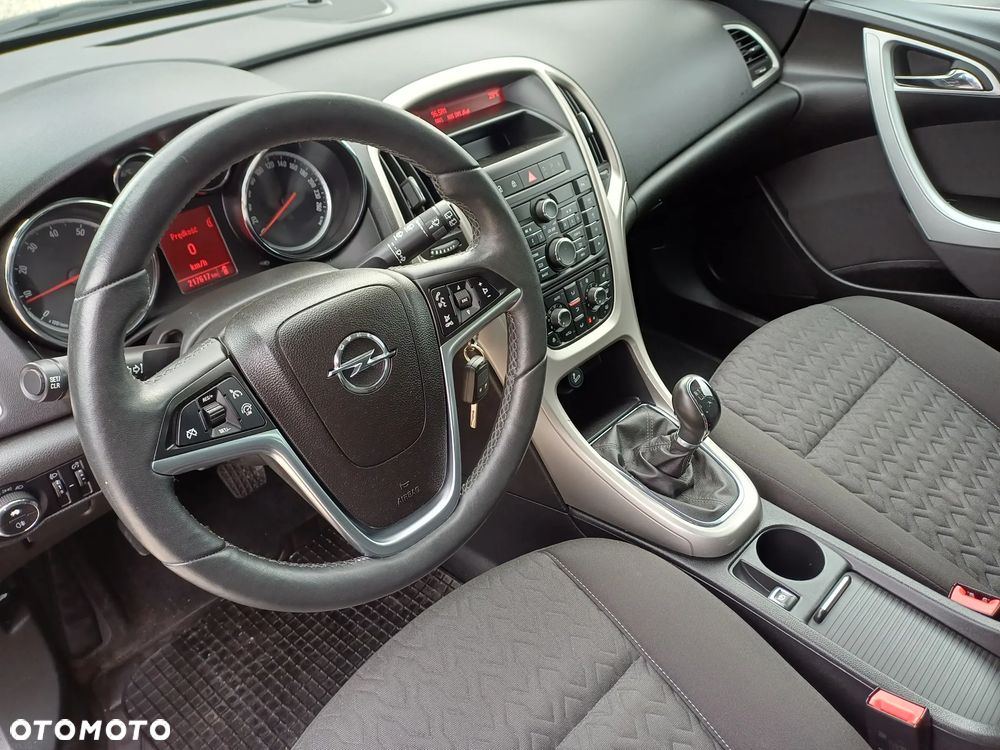 Opel Astra 1.4 T Edition 150 - 14