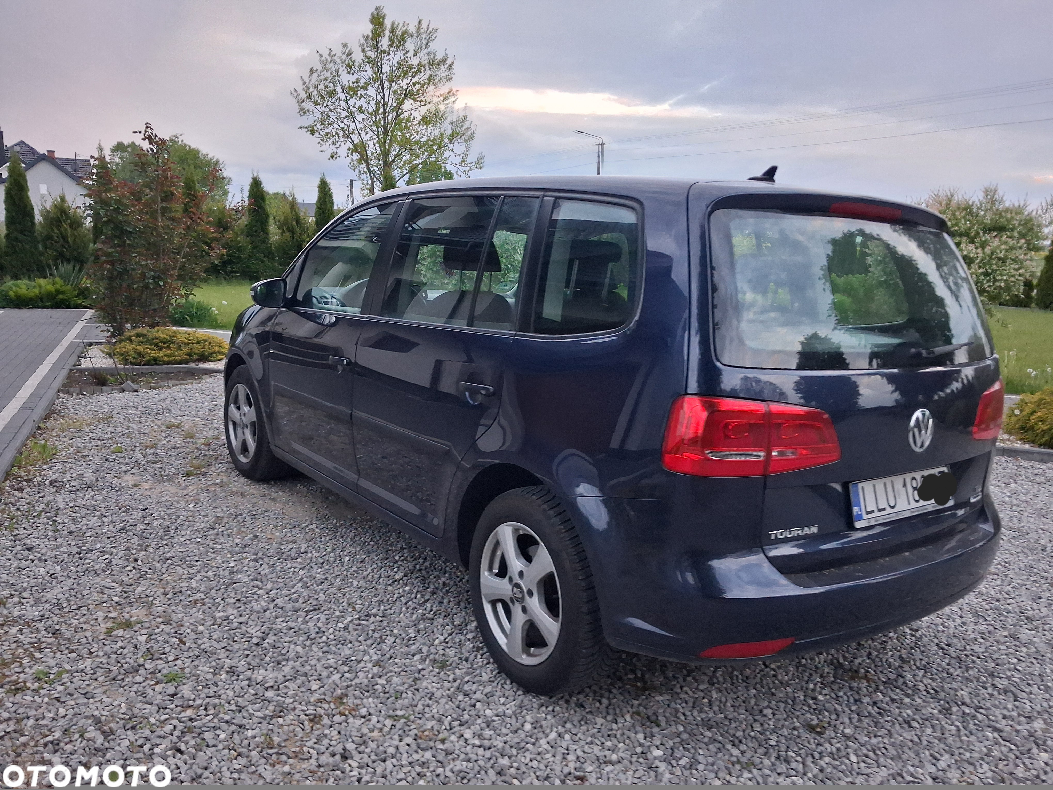 Volkswagen Touran 1.6 TDI BMT Comfortline - 11
