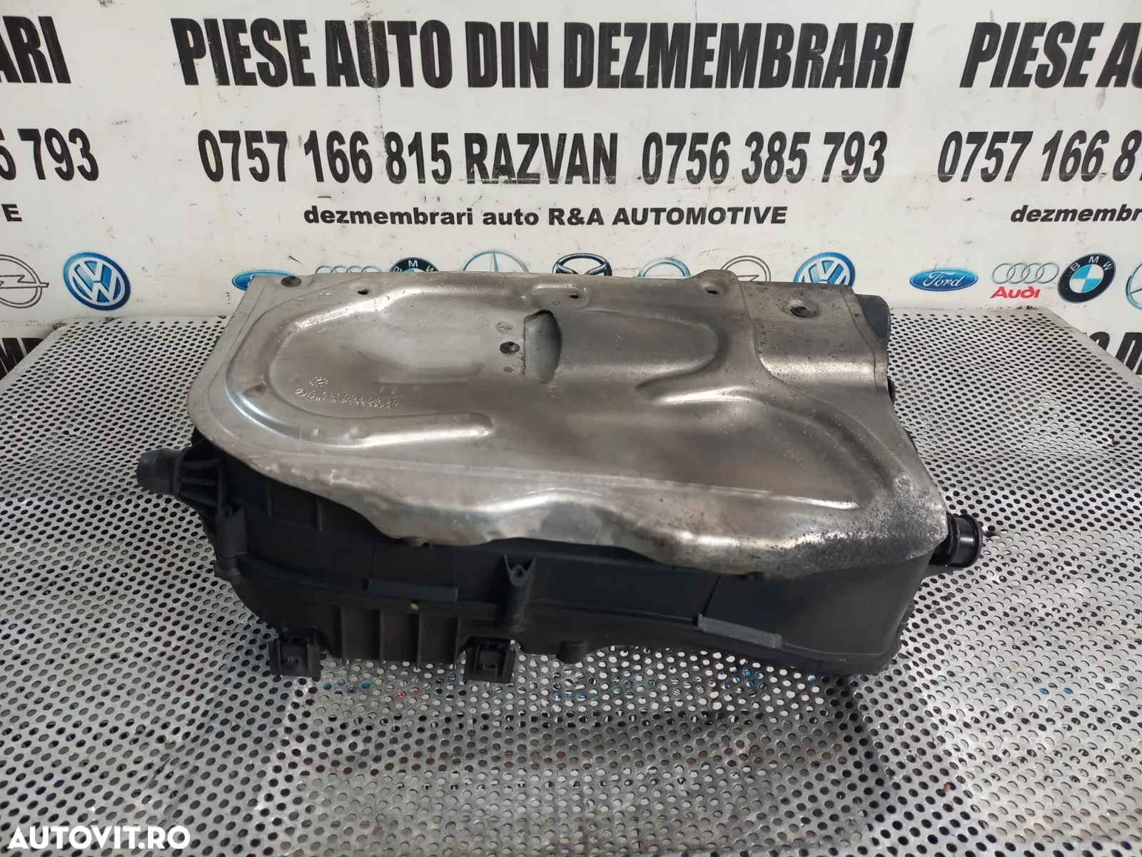 Carcasa Filtru Aer Mercedes C Class W204 S204 E Class W212 2.2 Cdi Euro 5 Motor 651 Cod A - Dezmemb - 2