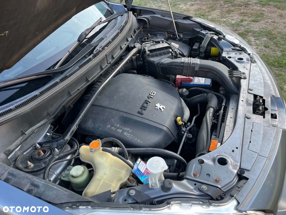 Peugeot 4007 HDI FAP 7-Sitzer Allure - 32