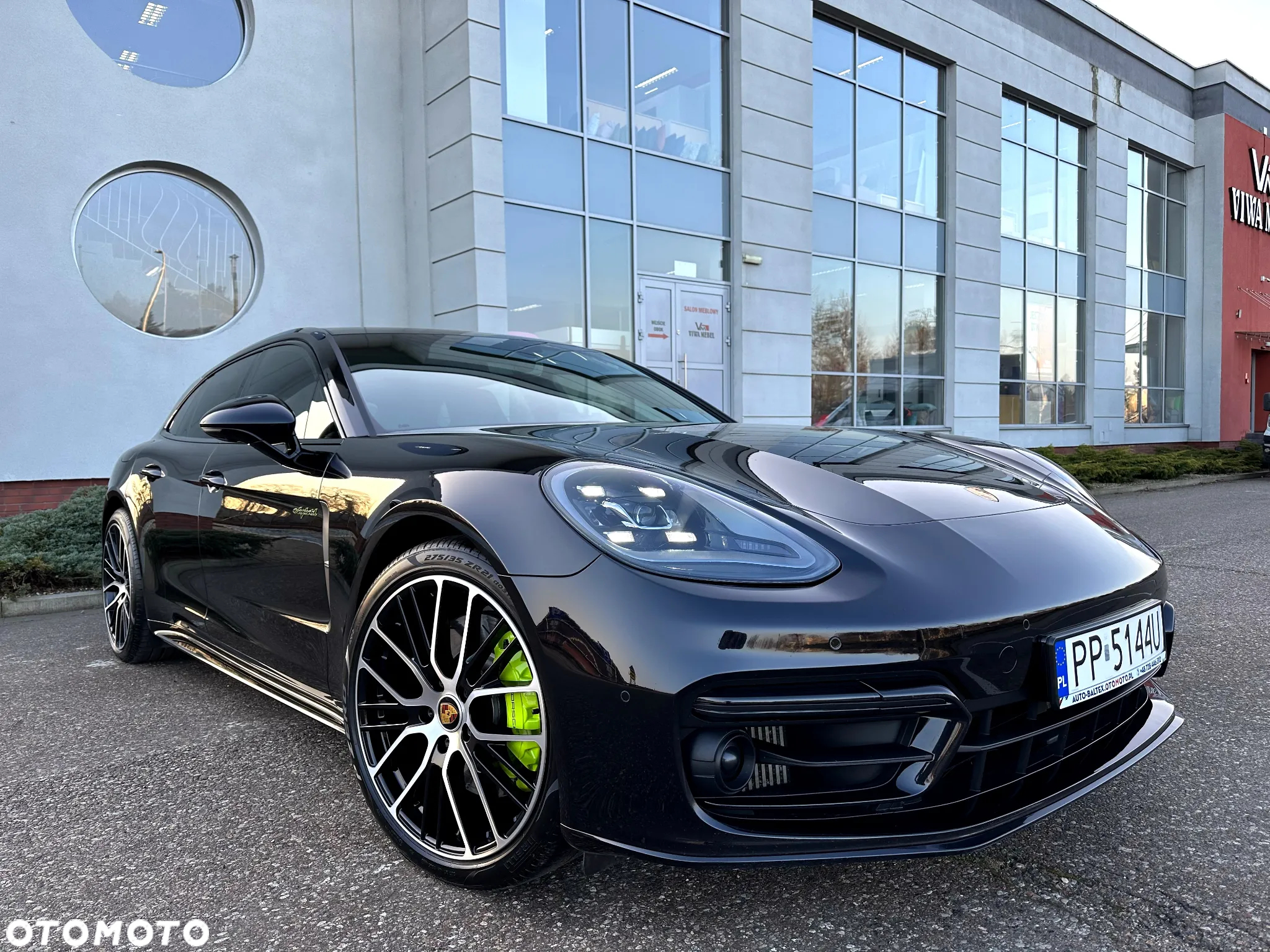 Porsche Panamera 4 E-Hybrid Sport Turismo Platinum Edition - 9