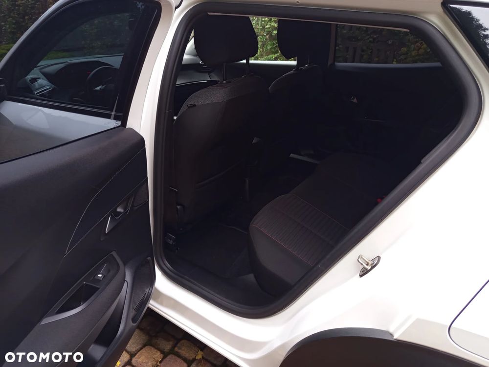 Peugeot 2008 BlueHDi 100 STOP & START Signature - 14