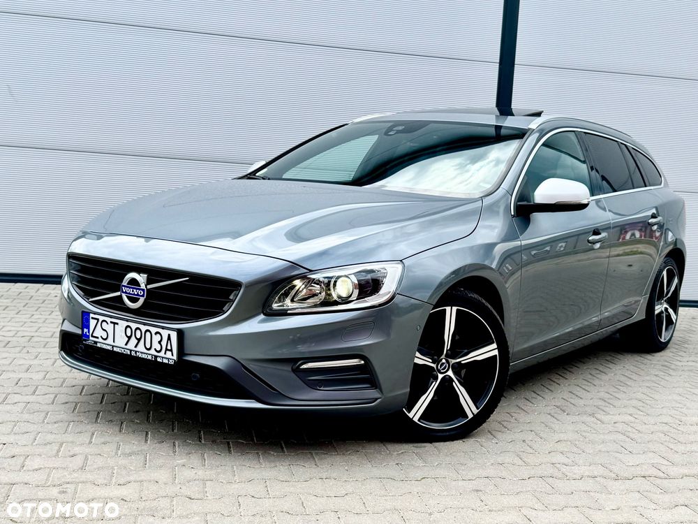 Volvo V60 D4 Geartronic R-Design - 15