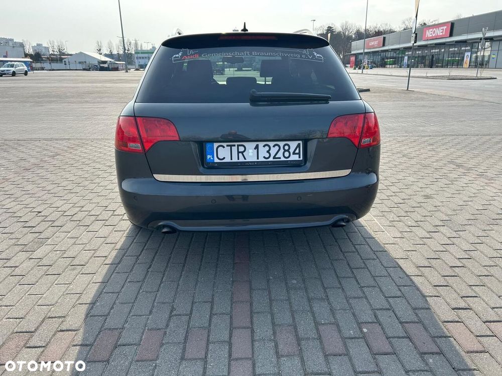 Audi A4 Avant 2.0 TDI DPF quattro - 4