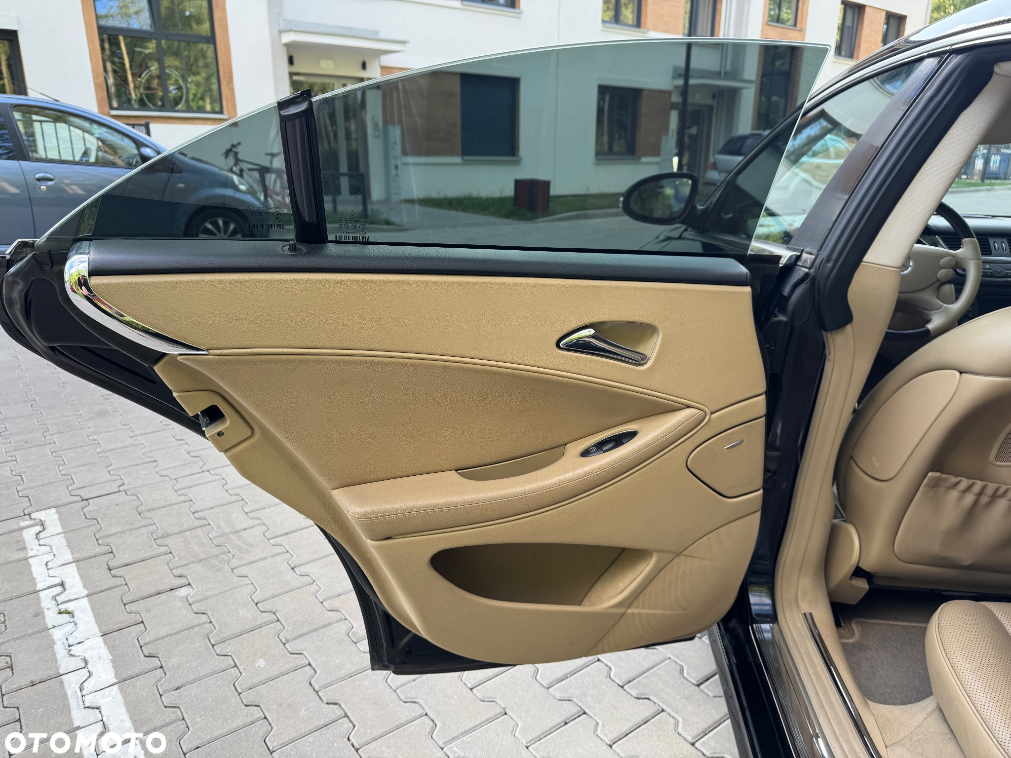 Mercedes-Benz CLS 320 CDI 7G-TRONIC DPF Grand Edition - 27