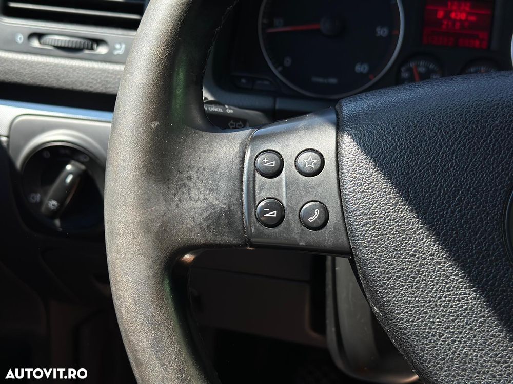 Volkswagen Jetta 1.9 TDI Comfortline - 16