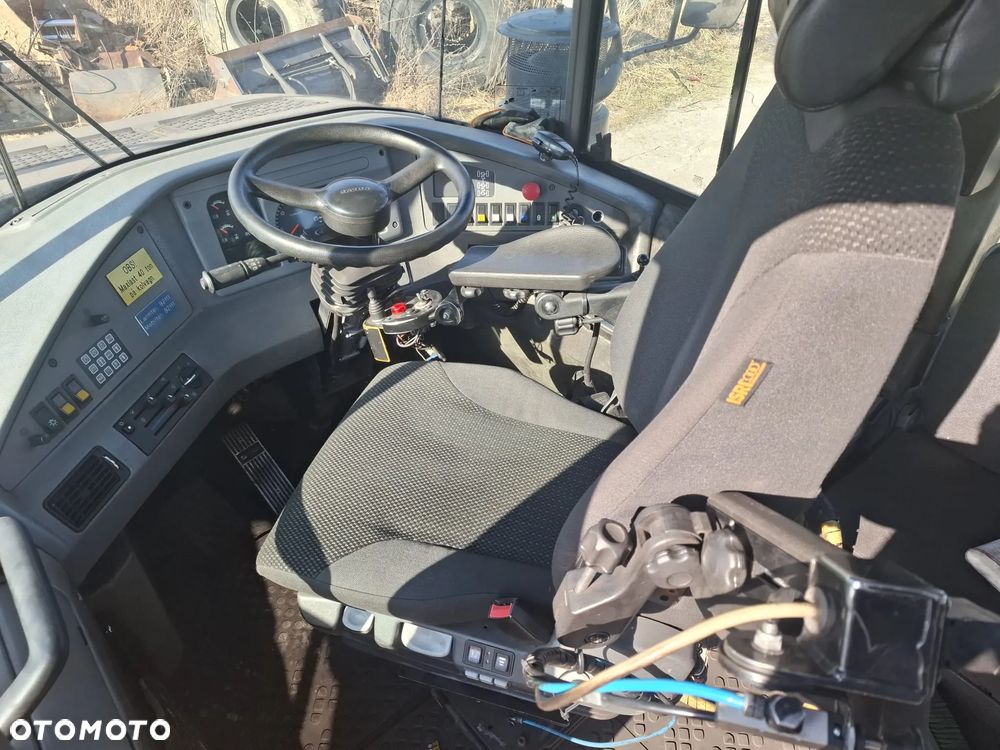 Volvo A25d - 9