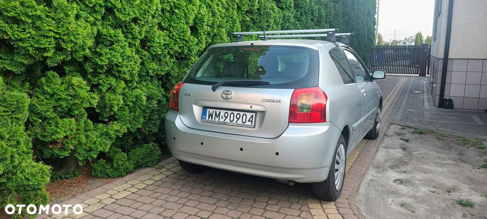 Toyota Corolla 1.4 VVT-i Base - 4