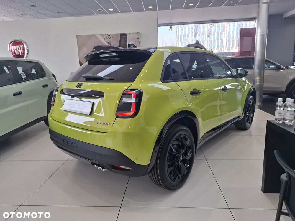 Fiat 600 1.2 Turbo Sport eDCT - 2