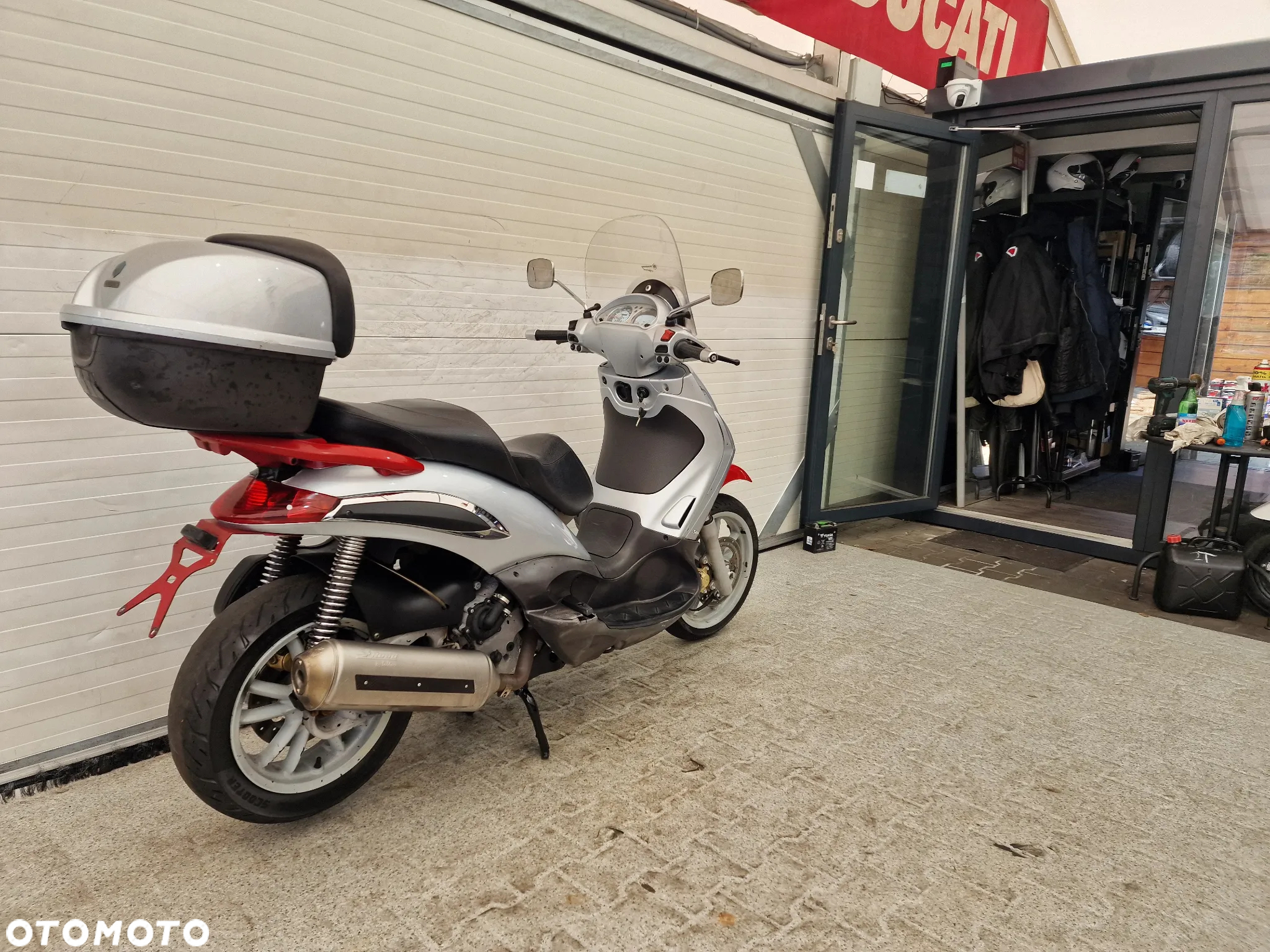 Piaggio Beverly - 19