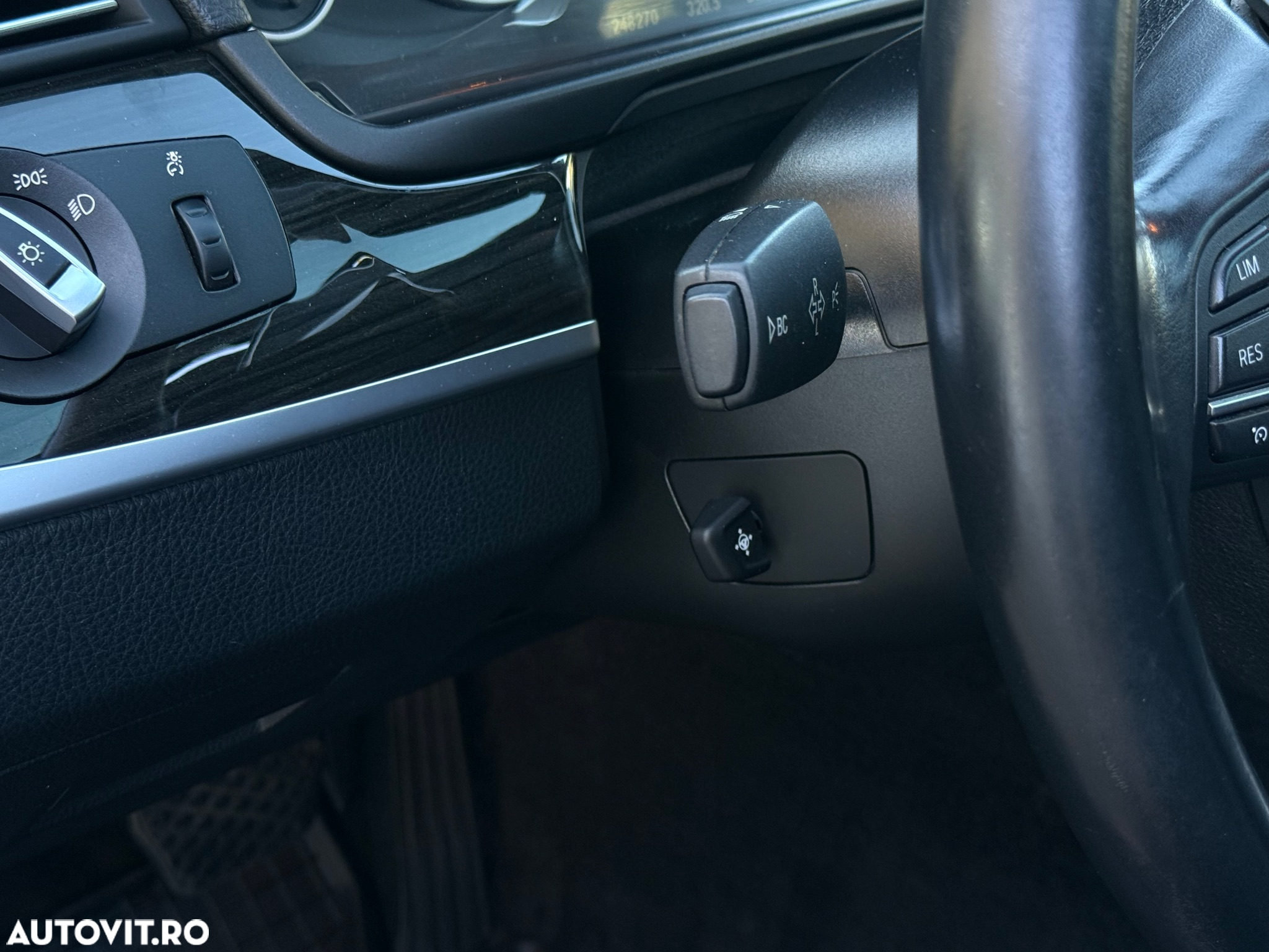 BMW Seria 5 520d Aut. - 26