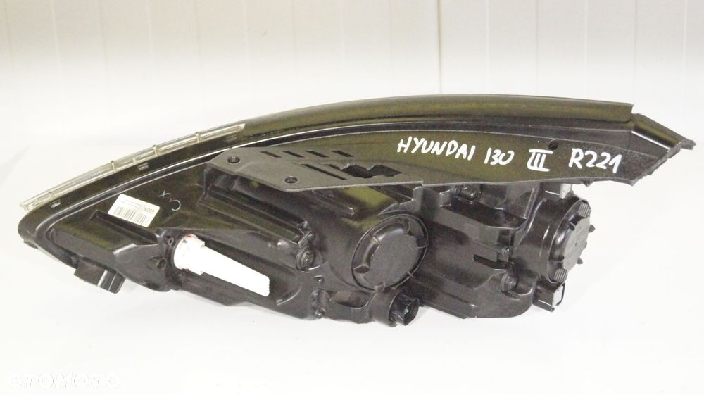 hyundai i30 iii reflektor prawy 92102-g4xxx - 10