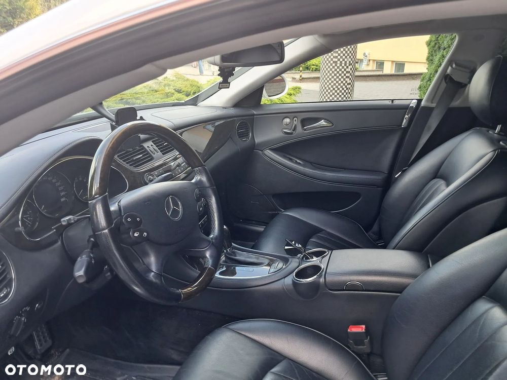 Mercedes-Benz CLS 500 7G-TRONIC - 17