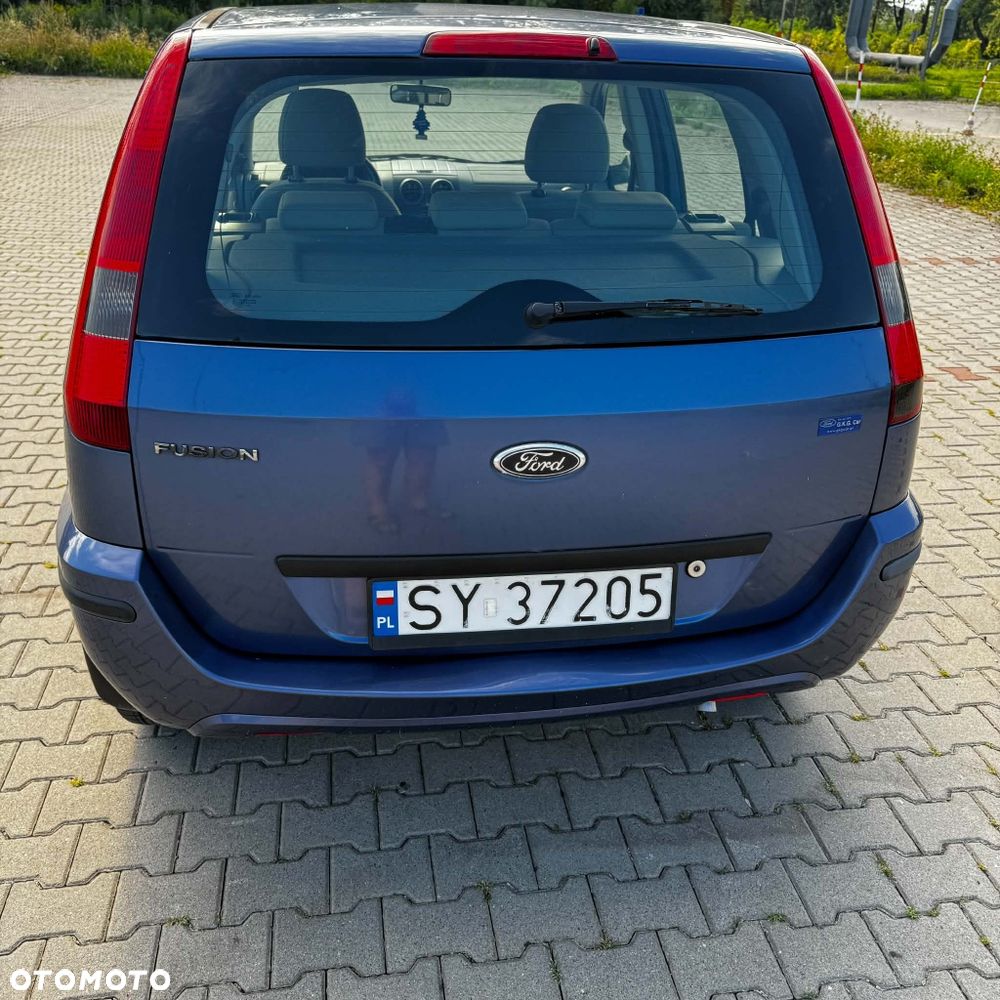 Ford Fusion - 5