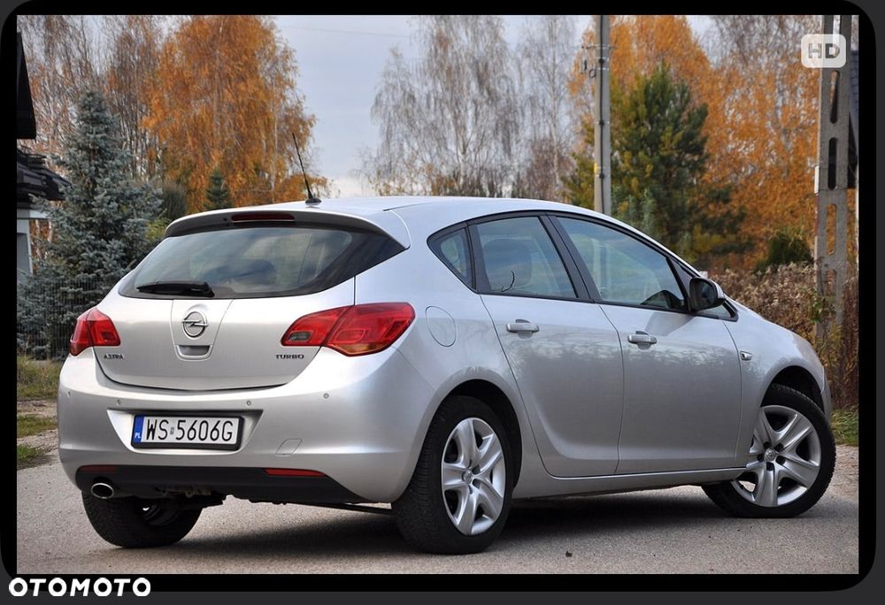 Opel Astra - 4
