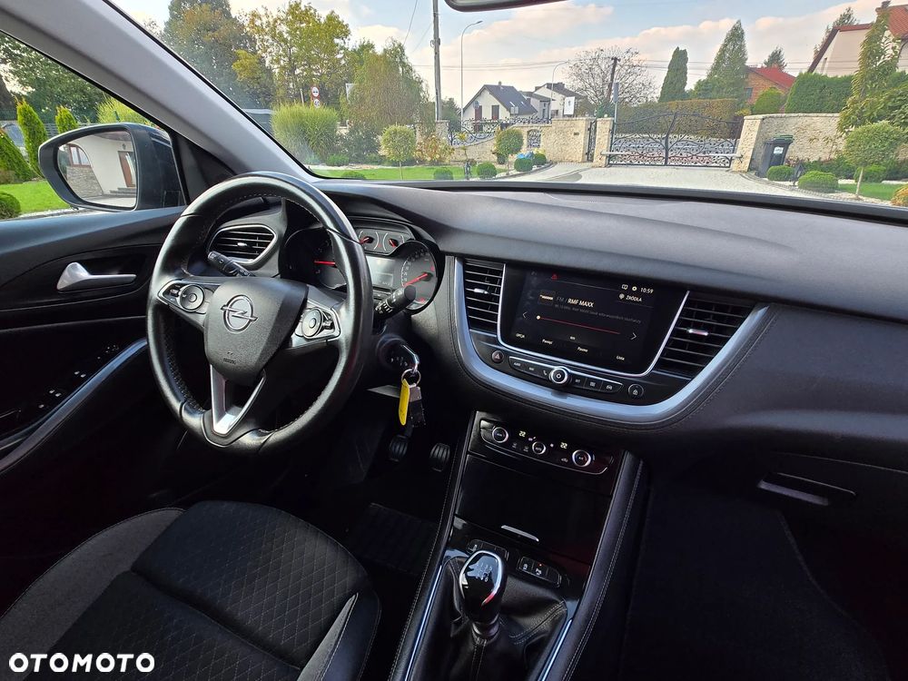 Opel Grandland X 1.2 T GPF Design Line S&S - 13