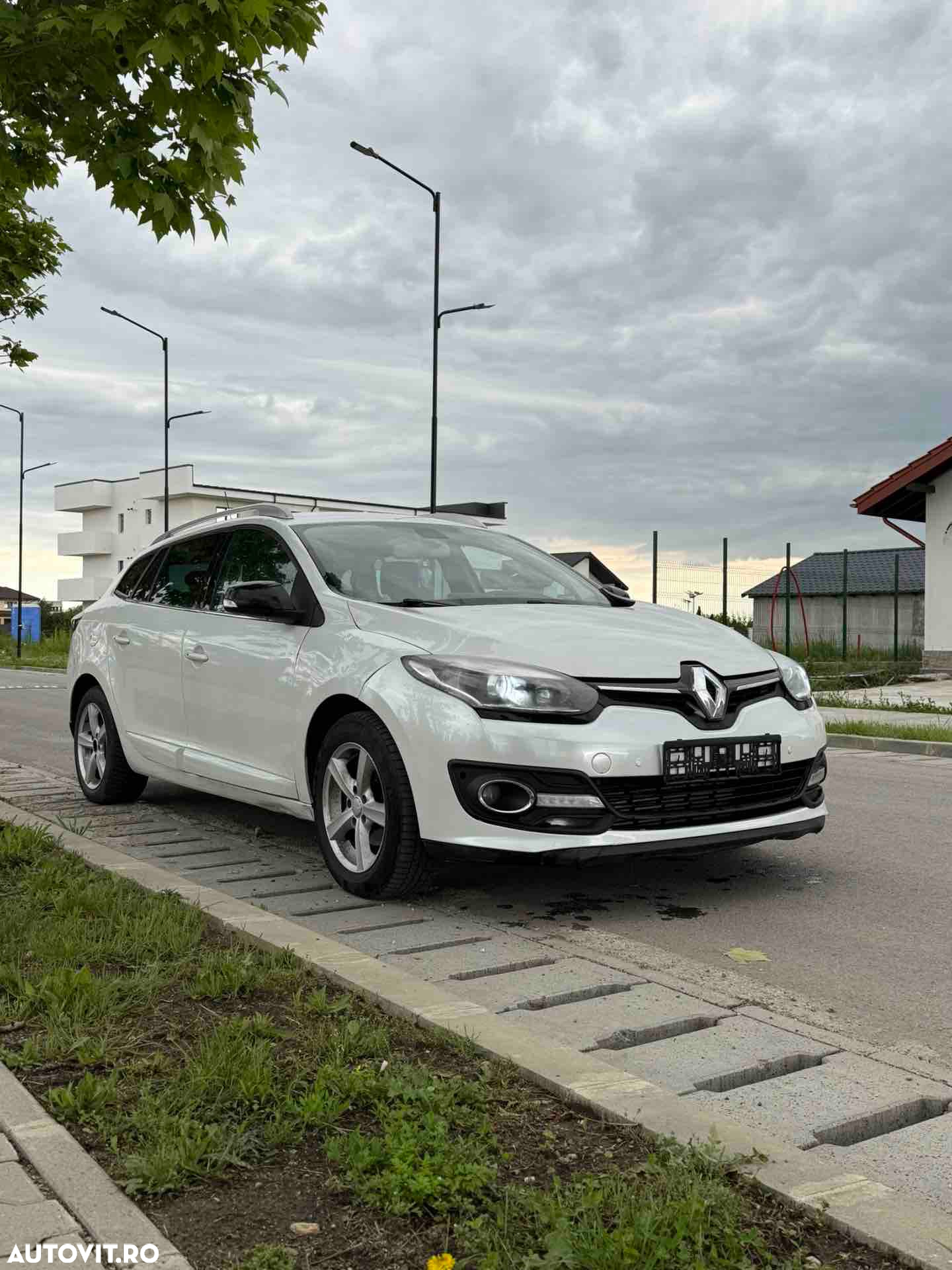Renault Megane Energy dCi Intens - 3