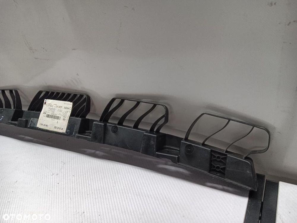 ŚLIZG ZDERZAKA TYŁ TYLNY KOMBI VW GOLF VIII 5H9807863 - 3