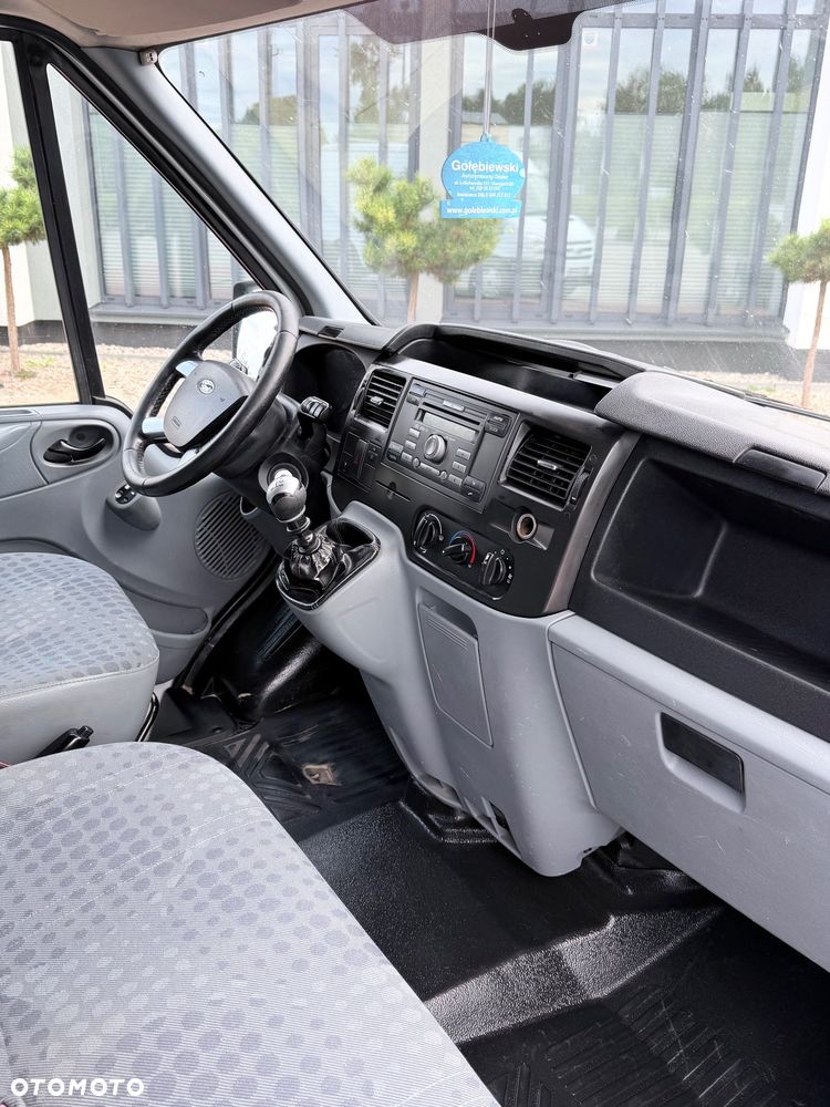 Ford Transit - 8