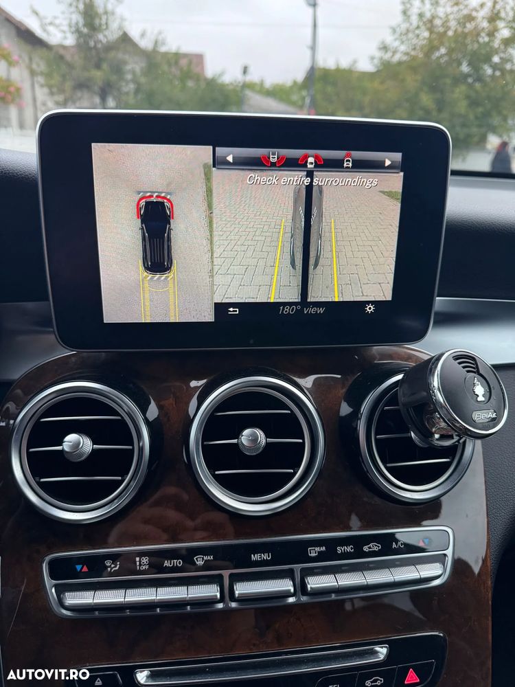 Mercedes-Benz GLC 250 d 4Matic 9G-TRONIC AMG Line - 9