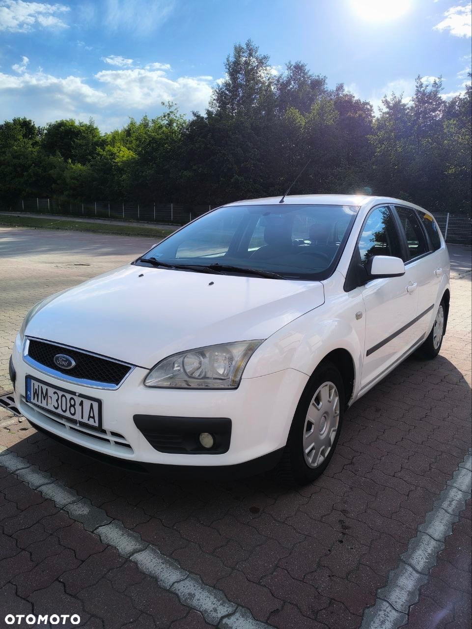 Ford Focus 1.6 Ambiente - 2