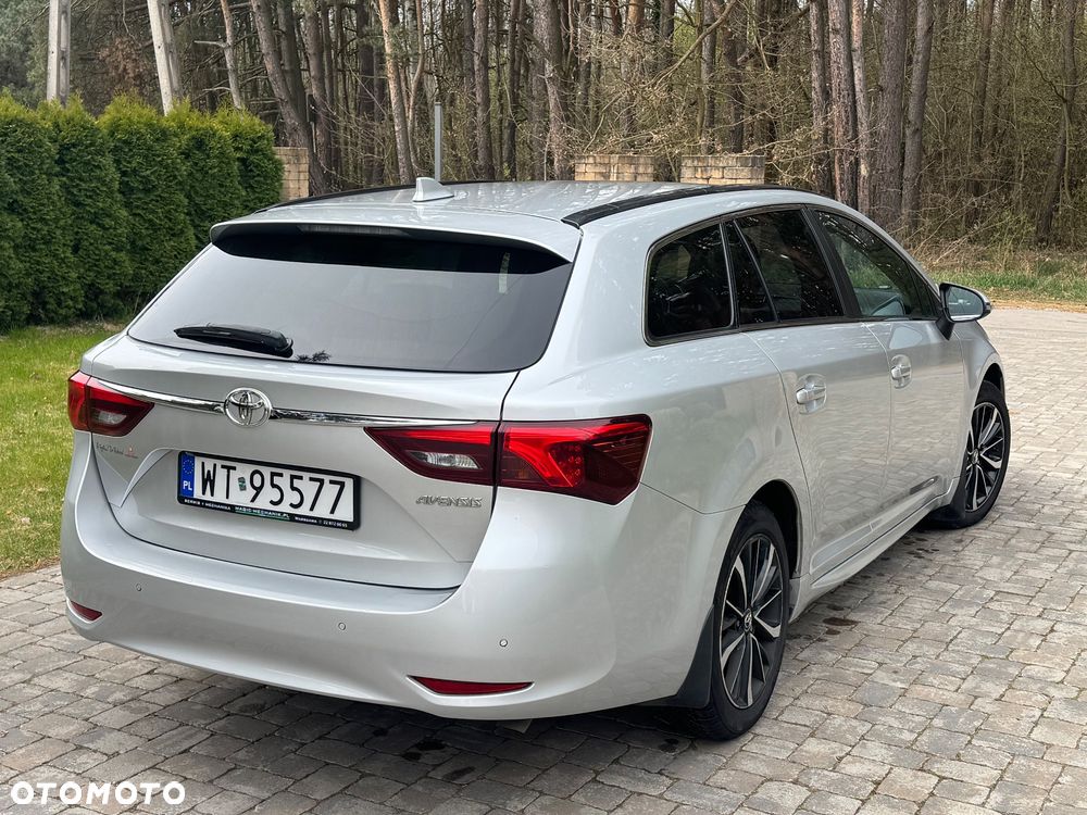 Toyota Avensis 2.0 D-4D Prestige - 4