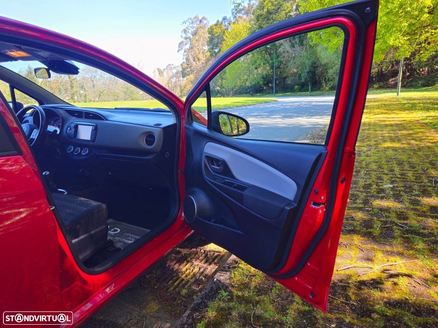 Toyota Yaris - 24