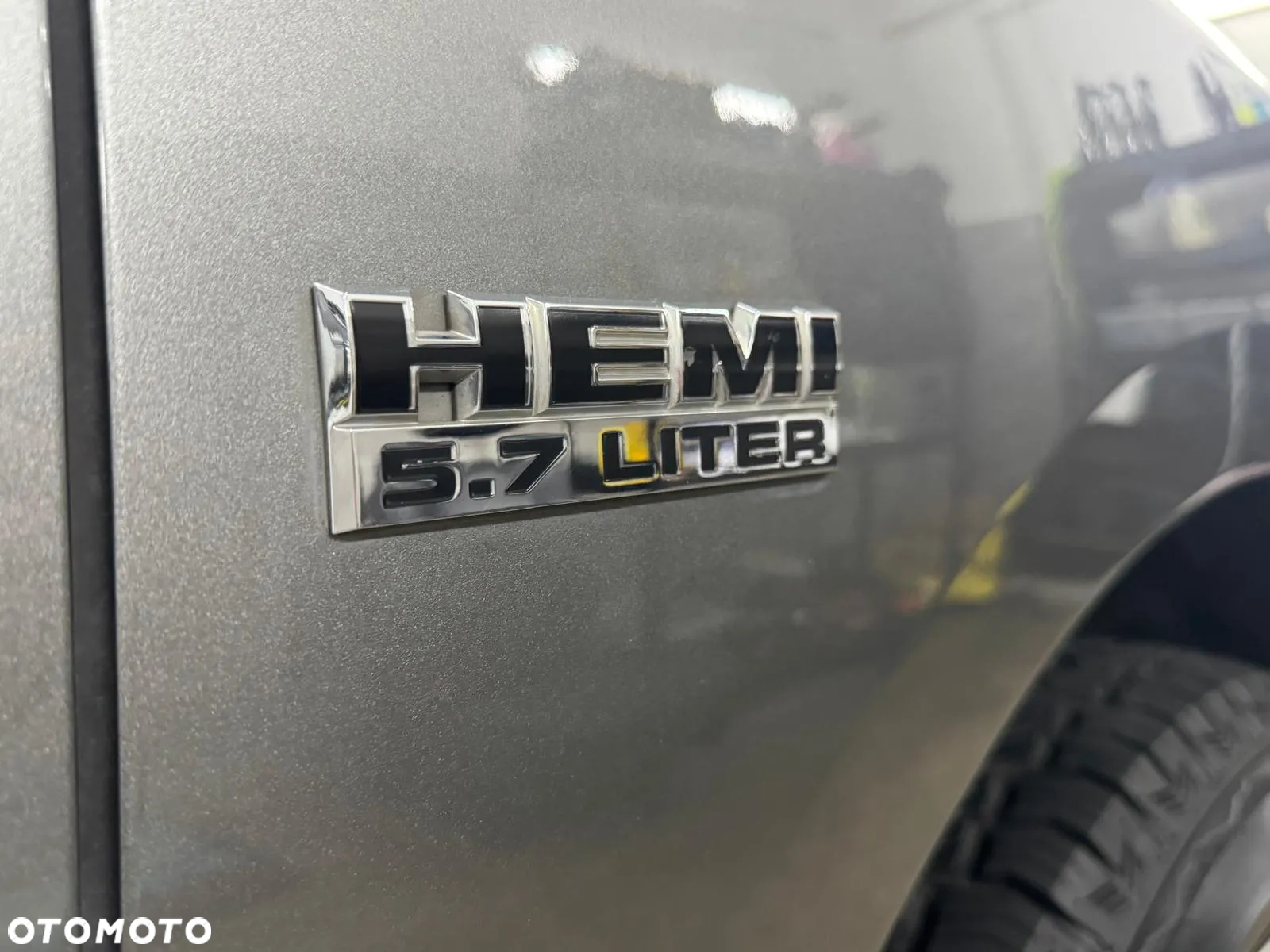 Dodge RAM 1500 5.7 4x4 - 2