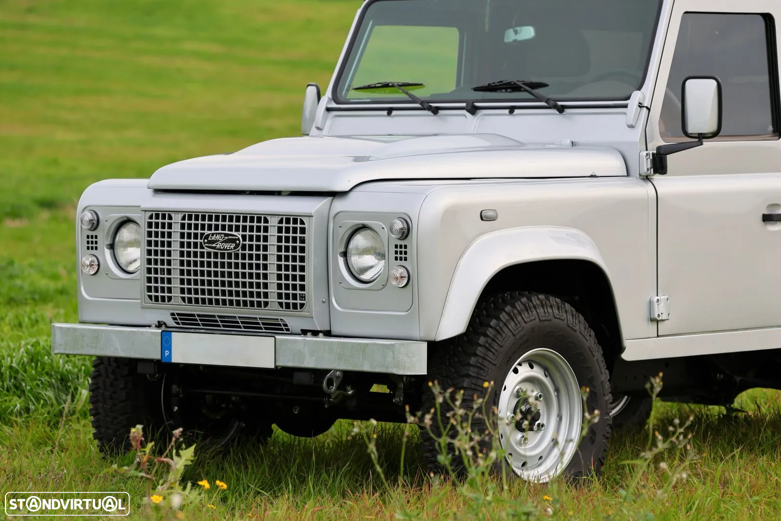 Land Rover Defender - 5