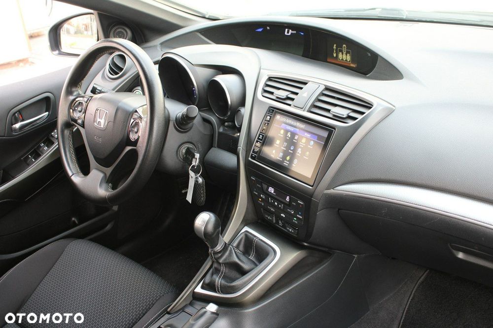 Honda Civic 1.8 i-VTEC Sport - 26