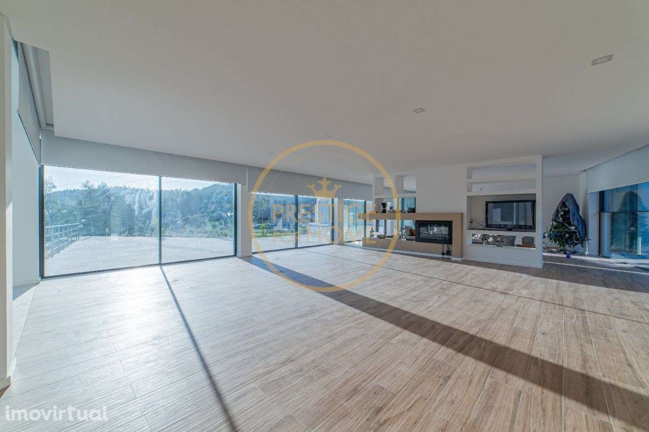 Moradia de Luxo Isolada. - Grande imagem: 3/30