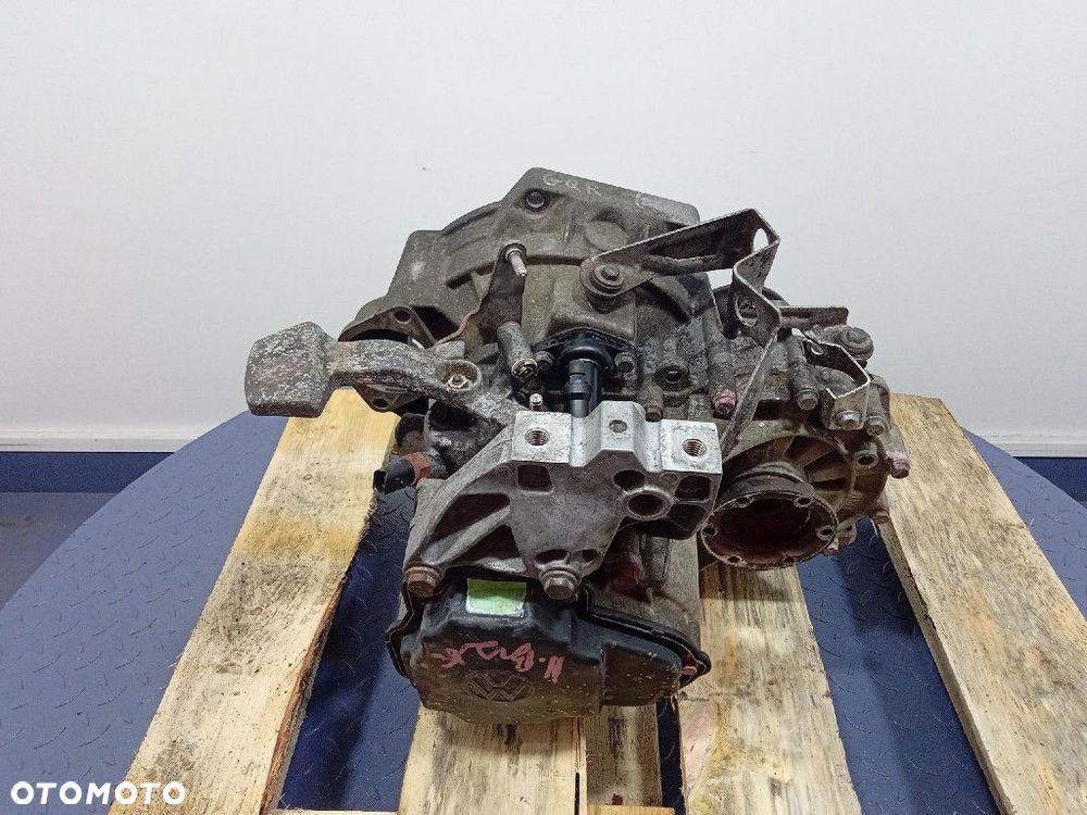 VW CADDY III 1.9 TDI 105KM SKRZYNIA BIEGÓW MANUALNA GQR - 3