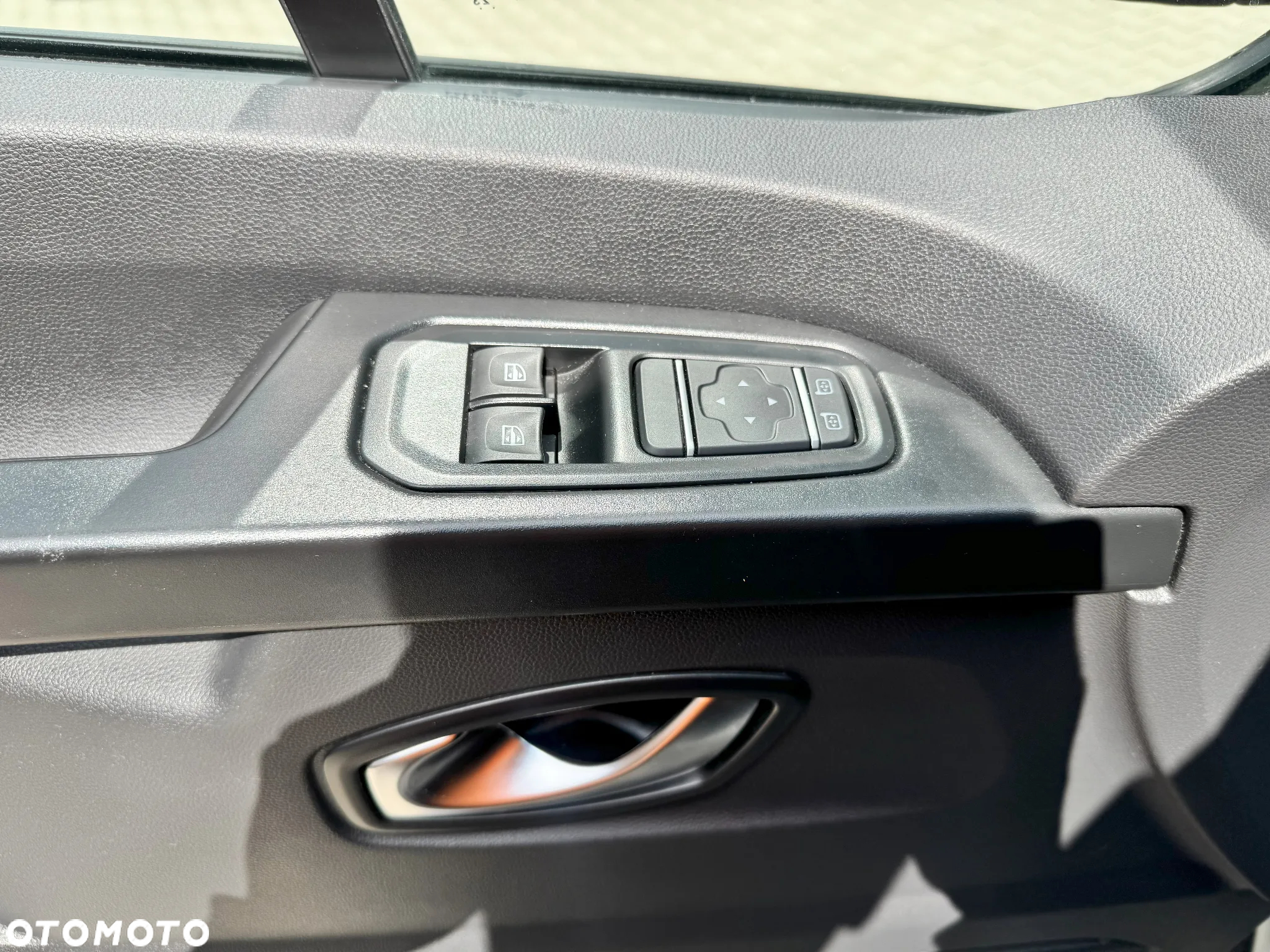 Renault Trafic - 16