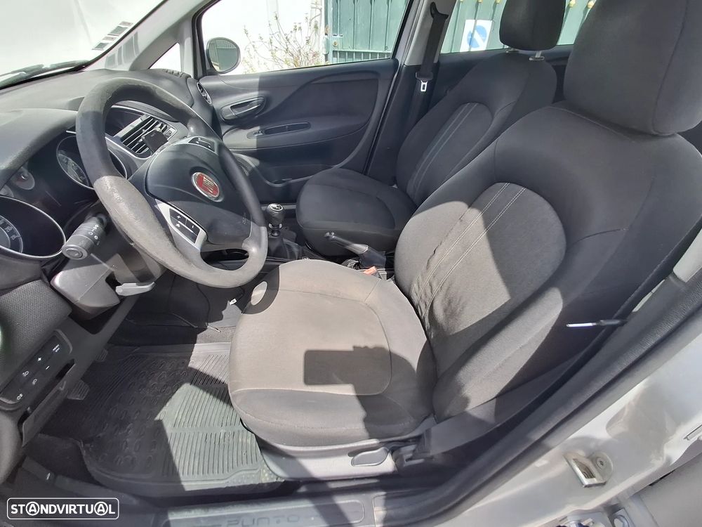 Fiat Grande Punto - 7