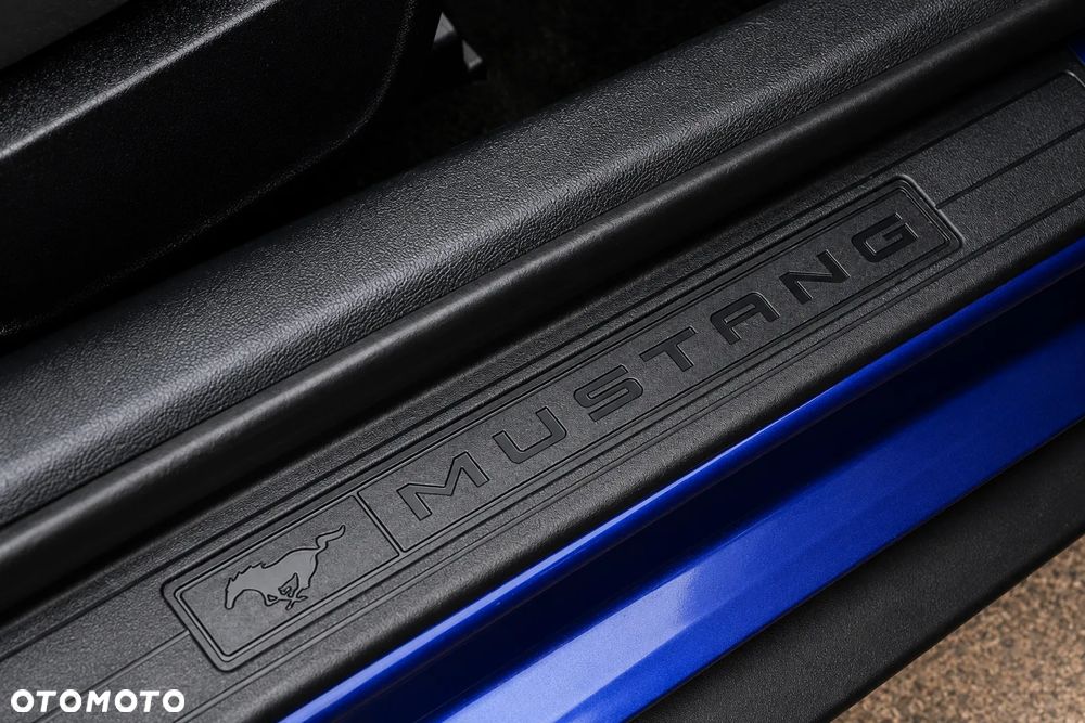 Ford Mustang 3.7 V6 - 25