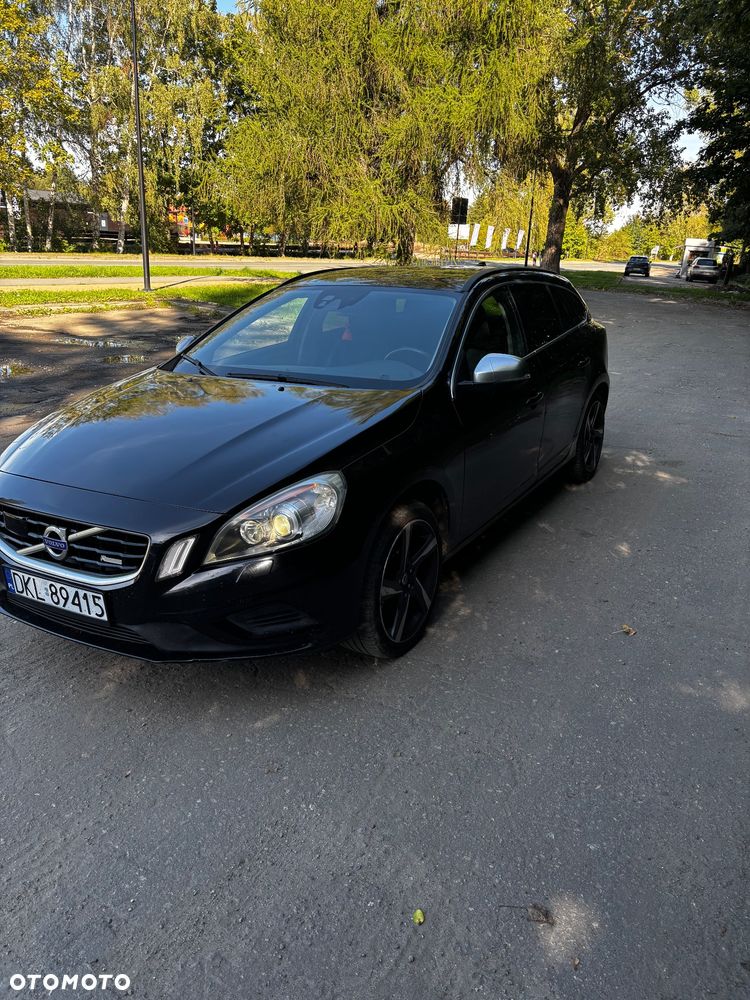 Volvo V60 D5 AWD R-Design - 2