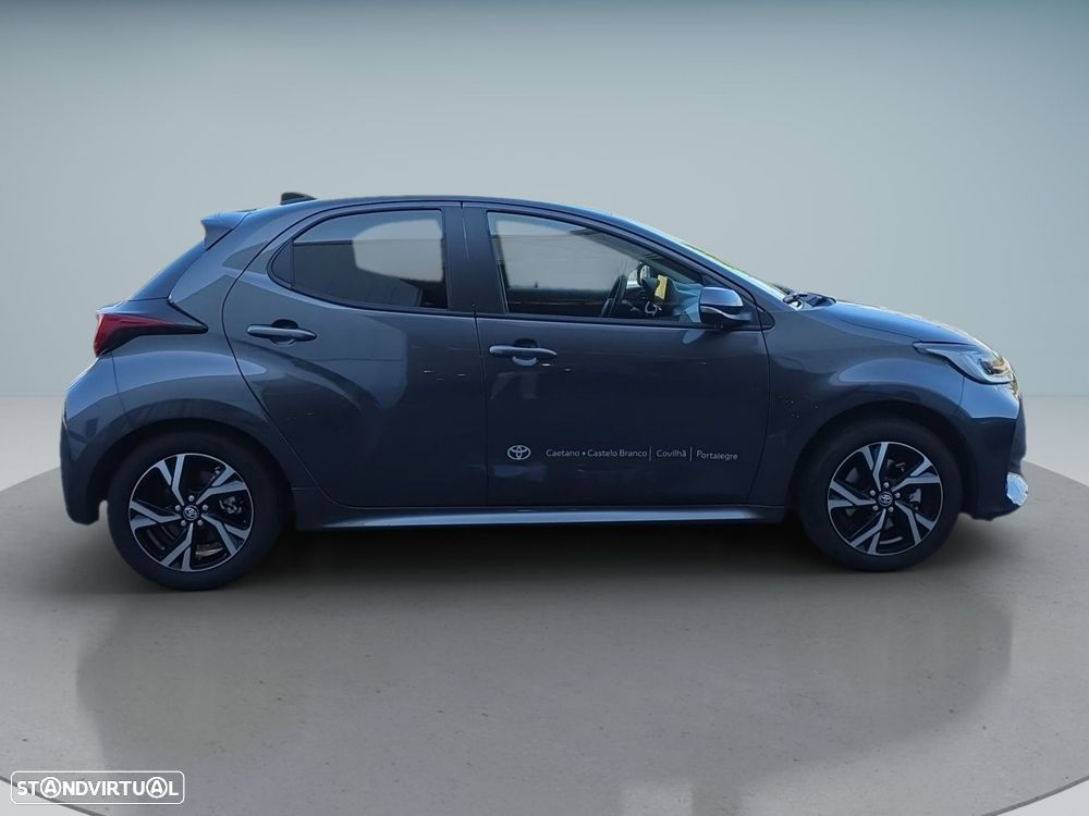 Toyota Yaris - 10