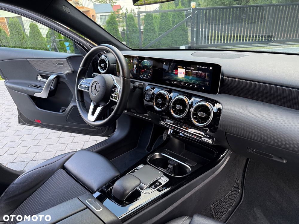 Mercedes-Benz Klasa A 250 4-Matic Progressive 7G-DCT - 30