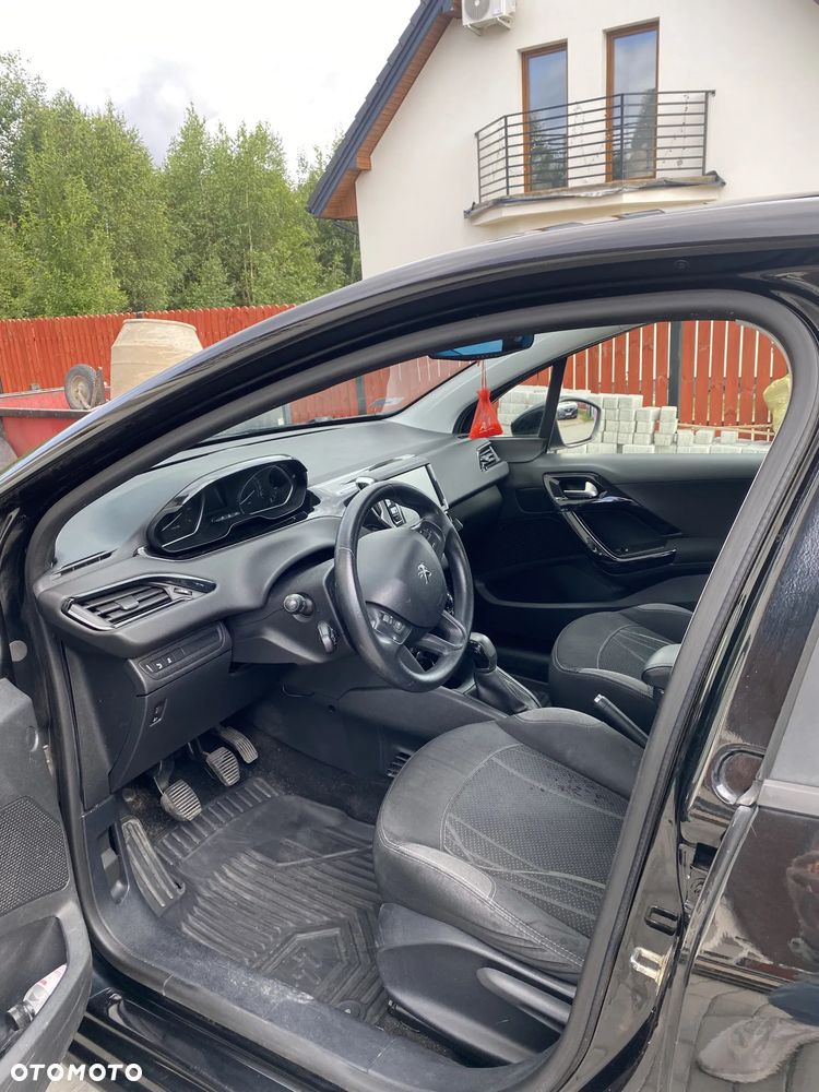 Peugeot 208 PureTech 82 Active - 5