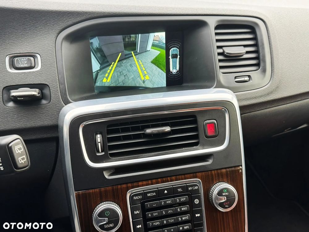 Volvo V60 D4 Geartronic Summum - 15