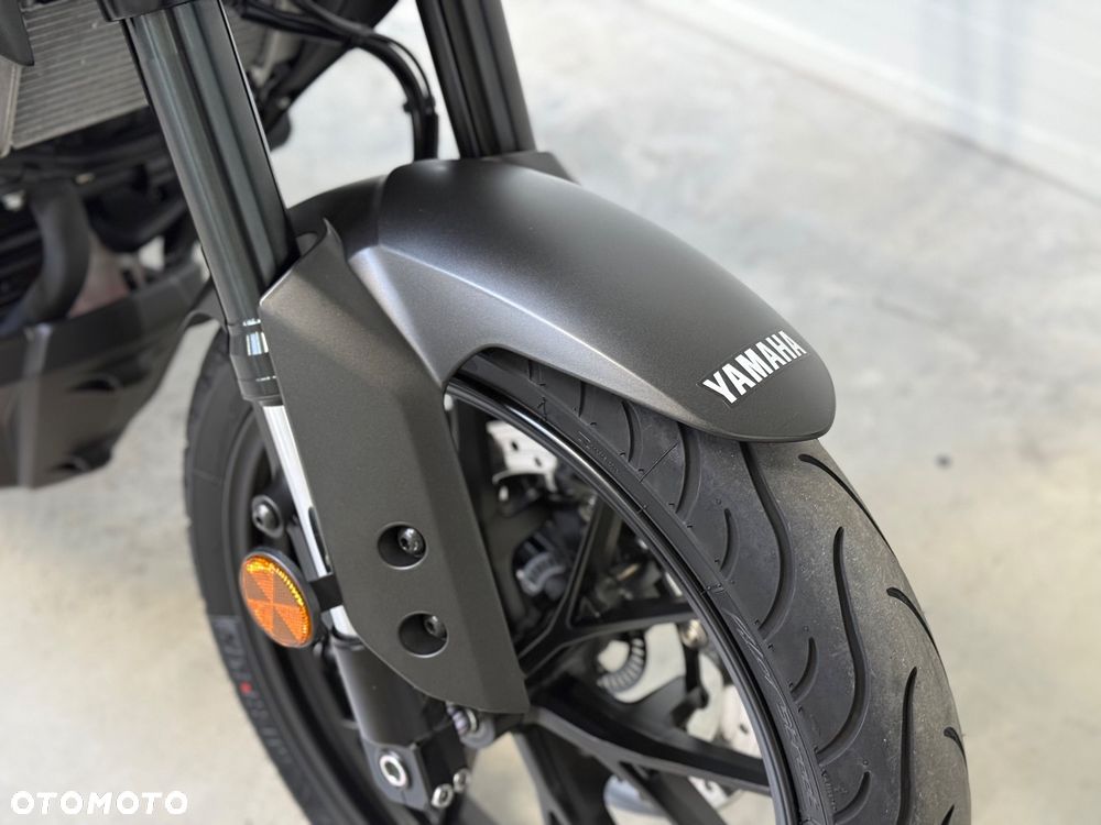 Yamaha MT - 9
