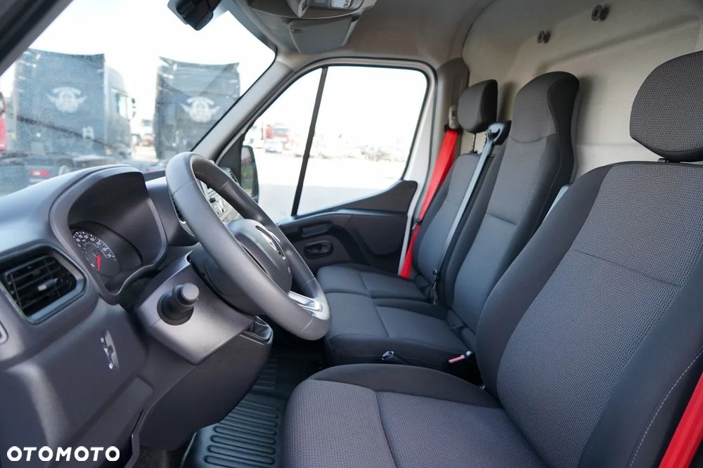 Renault MASTER / BLASZAK / FURGON / 2023 - 25