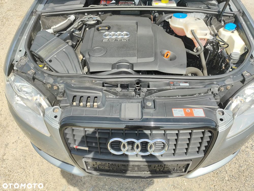 Audi A4 Avant 2.0 TDI - 20