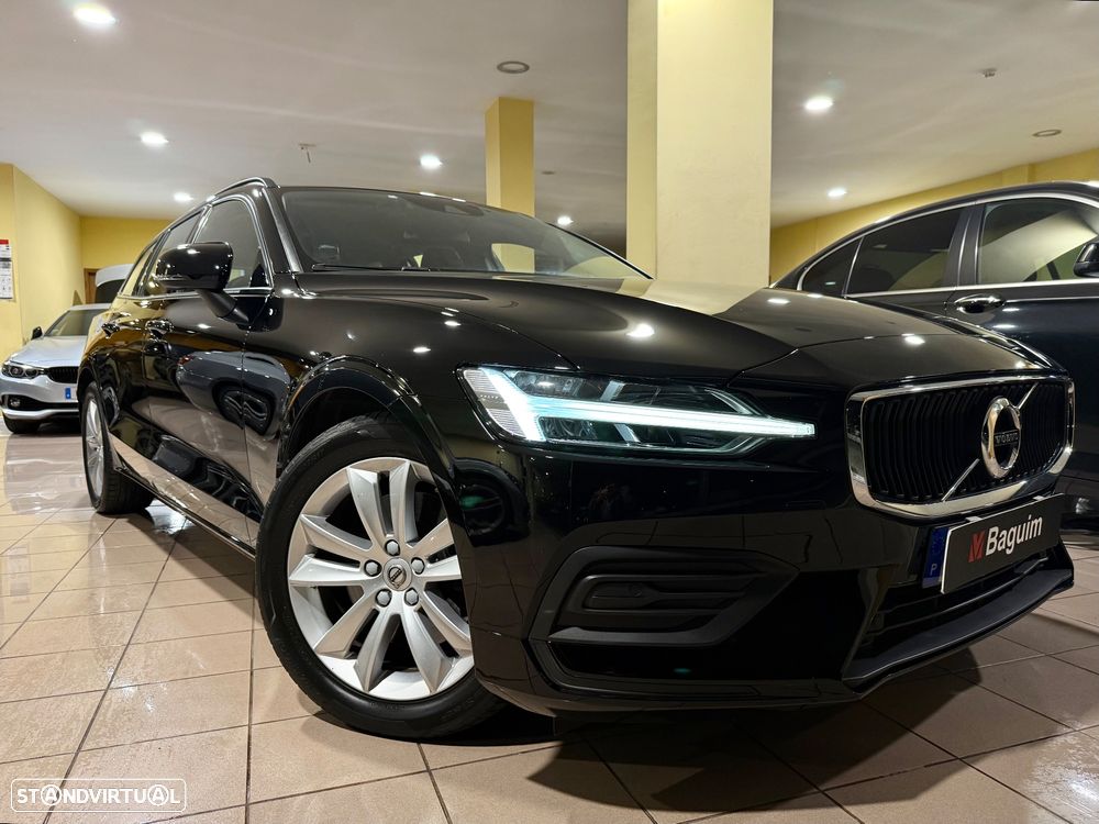 Volvo V60 2.0 B4 Momentum Geartronic - 32