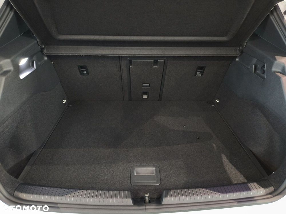 Volkswagen ID.3 Neo 79kWh Style - 18