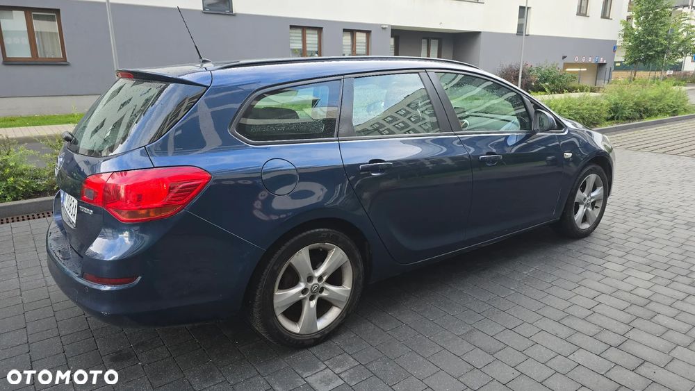 Opel Astra 1.4 T Enjoy - 16