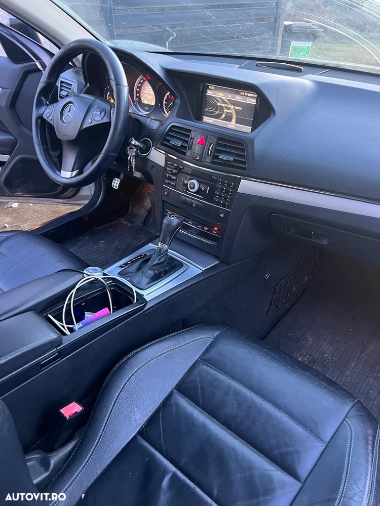 Mercedes-Benz E 220 CDI DPF BlueEFFICIENCY Automatik Elegance - 8